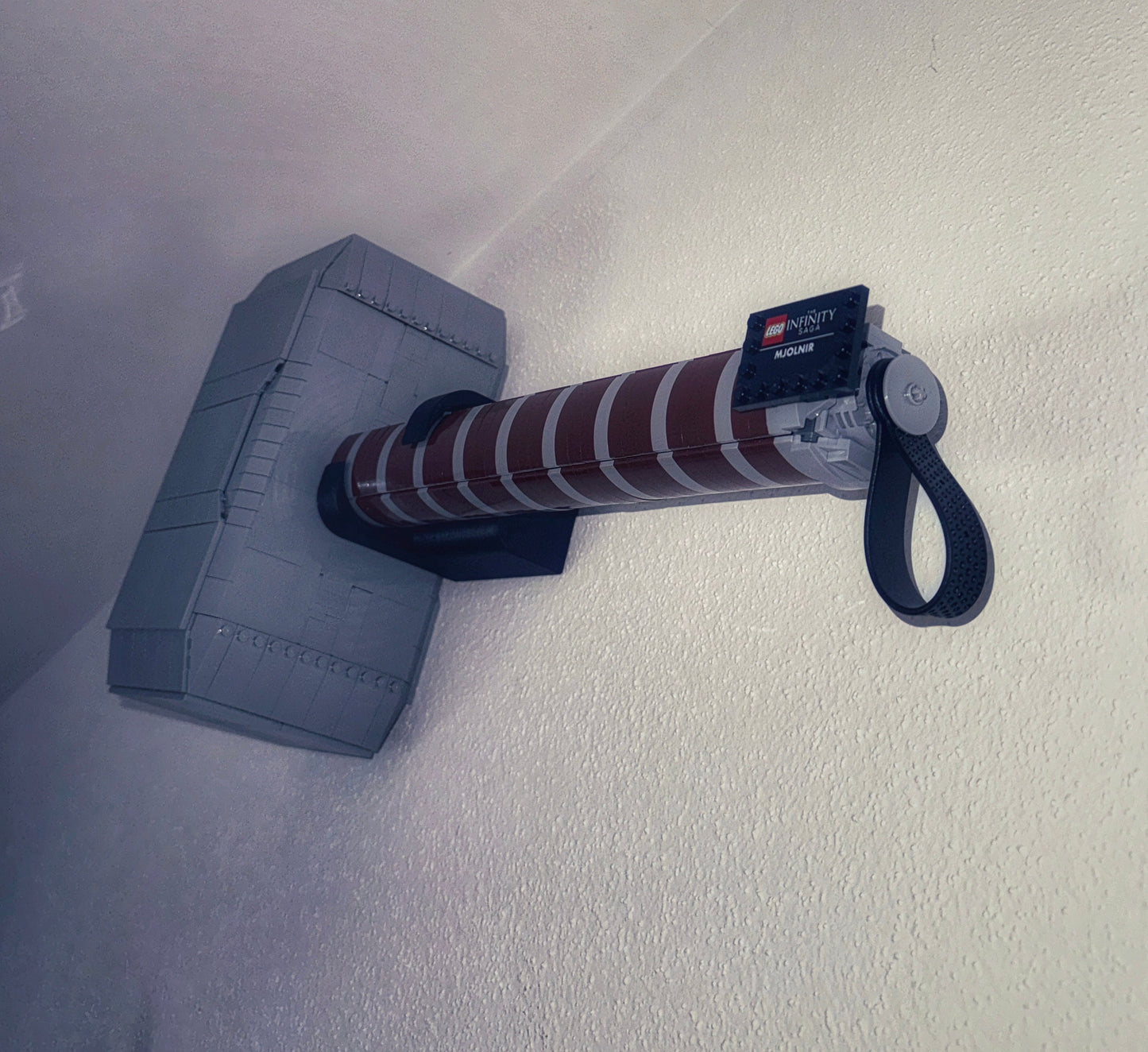Wandhalterung Lego Thors Hammer Mjölnir 76209 – Display - Marvel - Wand Halter – Fangeschenk – Display - 3D Druck - layerprint
