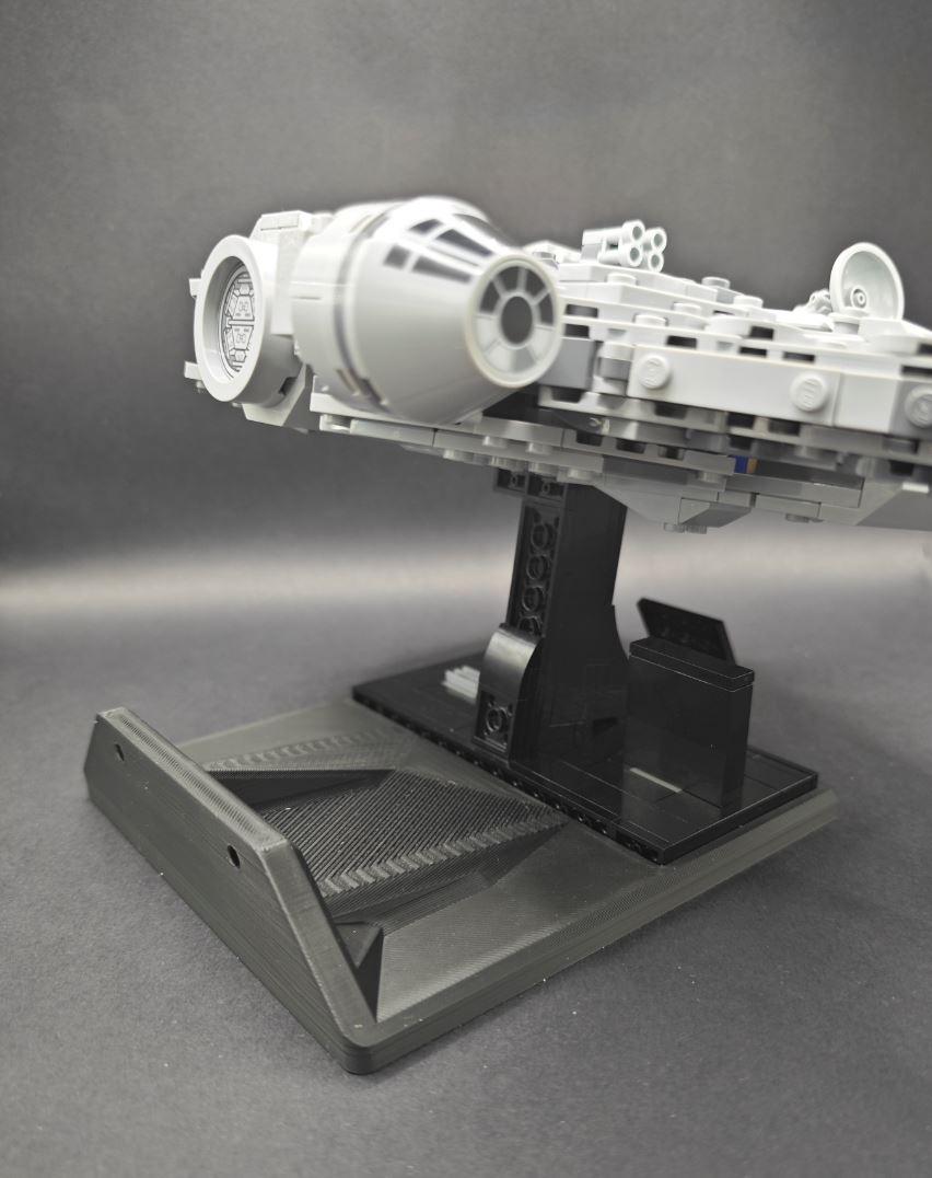 Wandhalterung für Lego Star Wars Raumschiffe Millenium Falcon 75375, Tantive IV 75376, The Executor 75356, Invisible Hand 75377 -- Display